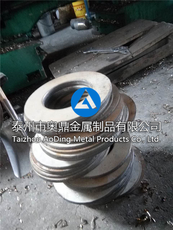 等离子割法兰毛坯